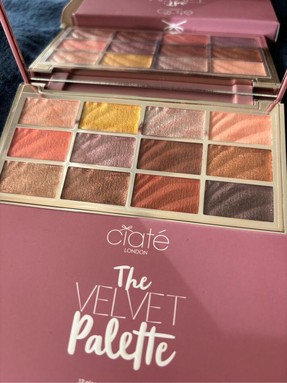 Brand New In Box Ciate London Women's The Velvet Palette Eyeshadow 12 Pcs